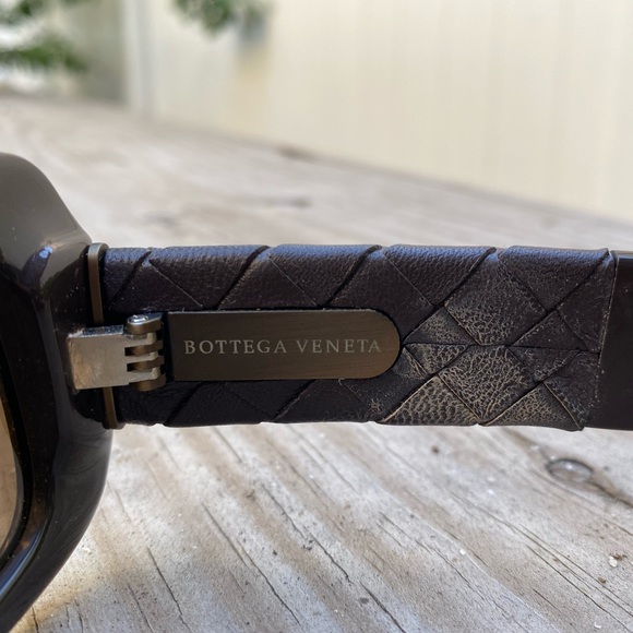 Bottega Veneta Intrecciato Detail Sunglasses - Picture 6 of 10